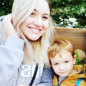 Meet your Posher, Yesenia